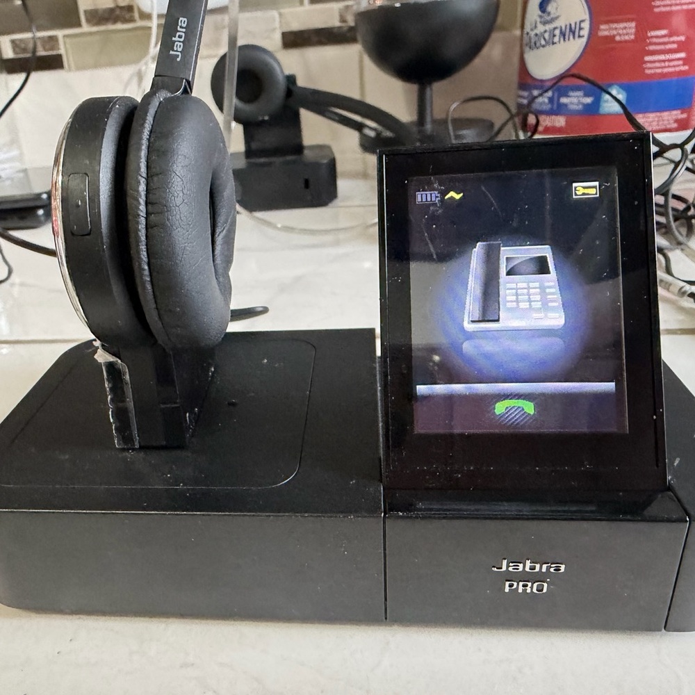 Jabra PRO Wireless Headset Base with Touch Display - Black